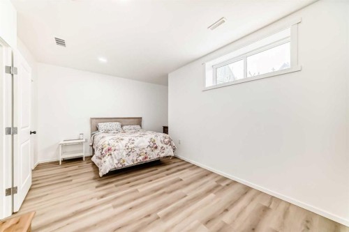 355 Masters Row Se, Calgary, AB - Indoor Photo Showing Other Room