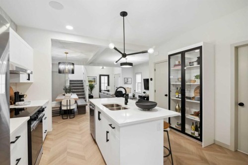 902 Chinook Winds Meadow Sw, Airdrie, AB 