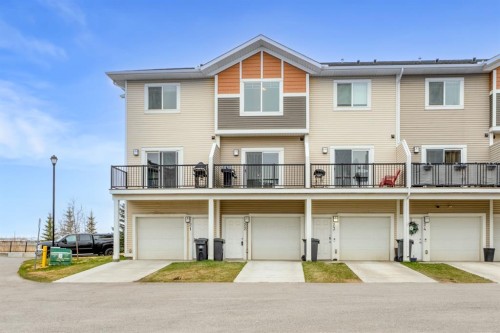 22 Stonehouse Crescent NW High River, AB T1V 0G4