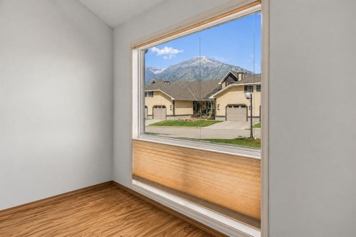 35-216 Three Sisters Drive, Canmore, AB - Indoor Photo Showing Other Room