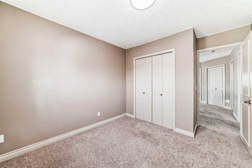 291 East Chestermere Drive, Chestermere, AB - Indoor Photo Showing Other Room