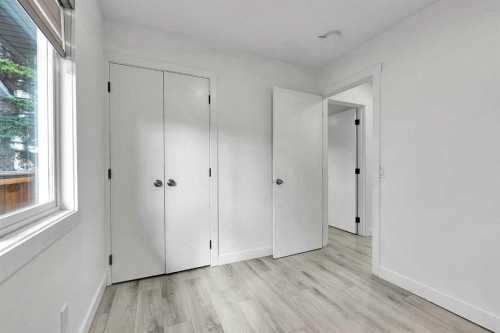 611 Penbrooke Road Se, Calgary, AB - Indoor Photo Showing Other Room