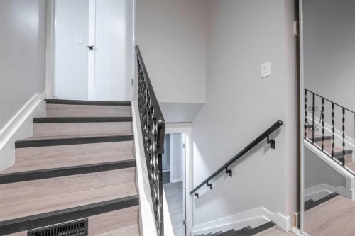 6036 4 Street Ne, Calgary, AB - Indoor Photo Showing Other Room
