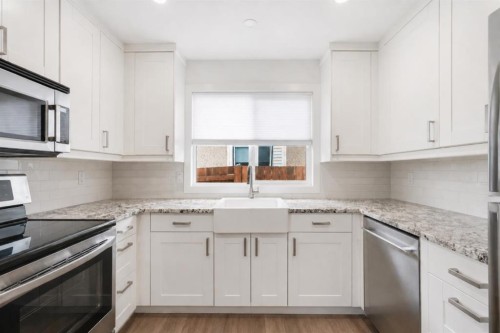 6 Sackville Drive Sw, Calgary, AB - Indoor Photo Showing Kitchen With Stainless Steel Kitchen With Upgraded Kitchen