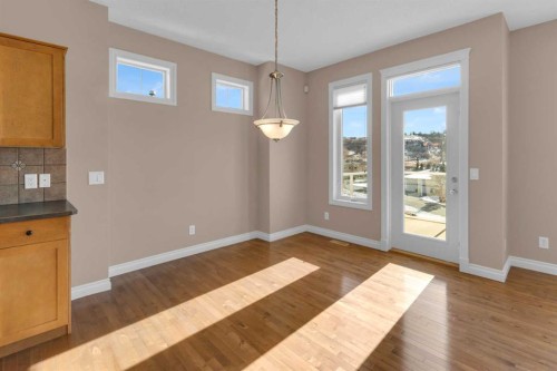 106-1000 Glenhaven Way, Cochrane, AB - Indoor Photo Showing Other Room