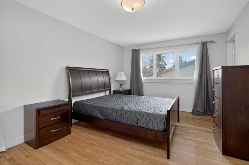 14543 Parkside Drive Se, Calgary, AB - Indoor Photo Showing Bedroom