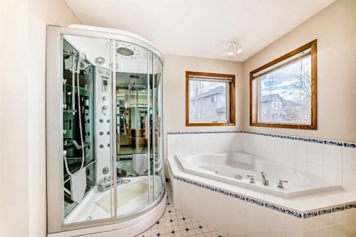164 Cove Road, Chestermere, AB - Indoor Photo Showing Bathroom