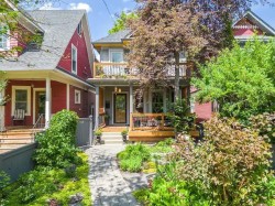 612 23 Avenue SW Calgary, AB T2S 0J7