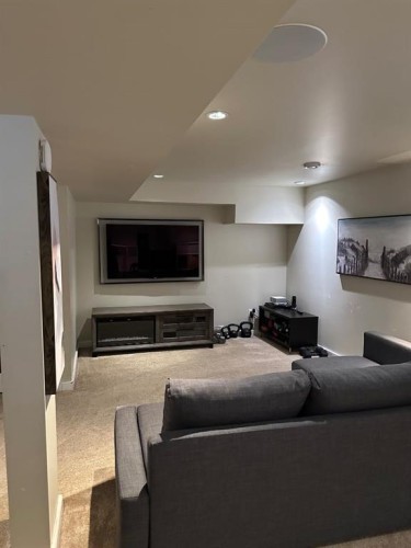 612 23 Avenue Sw, Calgary, AB - Indoor