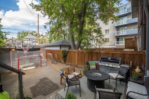 612 23 Avenue Sw, Calgary, AB - Outdoor