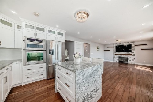 240076 Paradise Meadow Drive, Chestermere, AB - Indoor Photo Showing Kitchen With Upgraded Kitchen