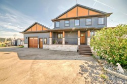 240076 PARADISE MEADOW Drive Chestermere, AB T1X 0M8
