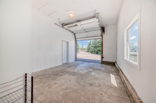 240076 Paradise Meadow Drive, Chestermere, AB - Indoor Photo Showing Other Room