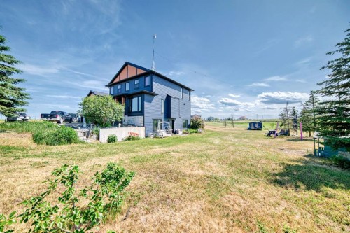 240076 Paradise Meadow Drive, Chestermere, AB - Outdoor