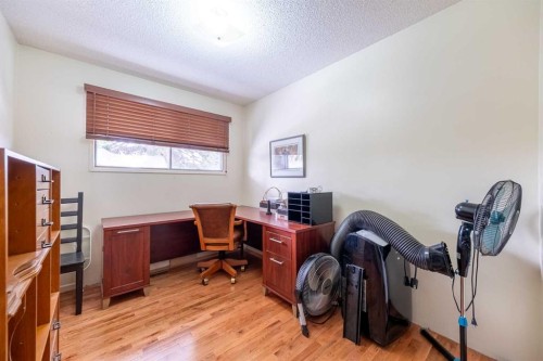 116 Dovercrest Way Se, Calgary, AB - Indoor