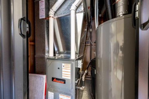 116 Dovercrest Way Se, Calgary, AB - Indoor Photo Showing Basement