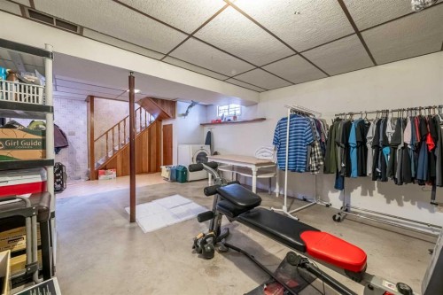 116 Dovercrest Way Se, Calgary, AB - Indoor