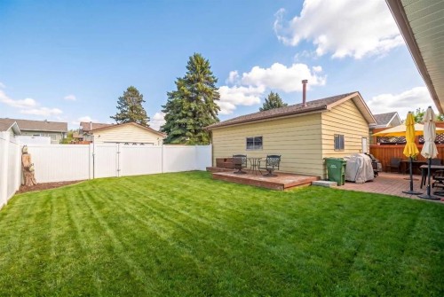 116 Dovercrest Way Se, Calgary, AB - Outdoor With Deck Patio Veranda