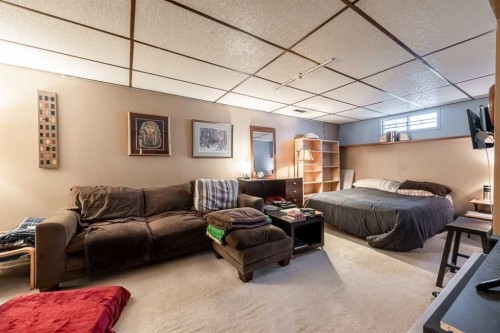 116 Dovercrest Way Se, Calgary, AB - Indoor