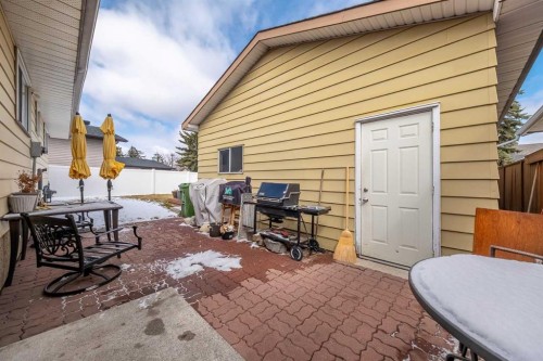 116 Dovercrest Way Se, Calgary, AB - Outdoor With Deck Patio Veranda With Exterior