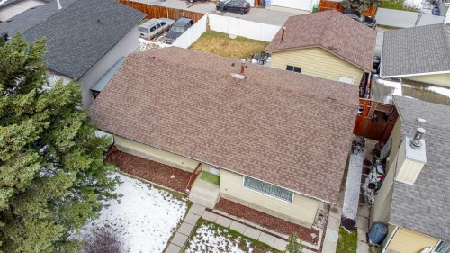 116 Dovercrest Way Se, Calgary, AB - Outdoor With Exterior