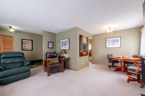 116 Dovercrest Way Se, Calgary, AB - Indoor