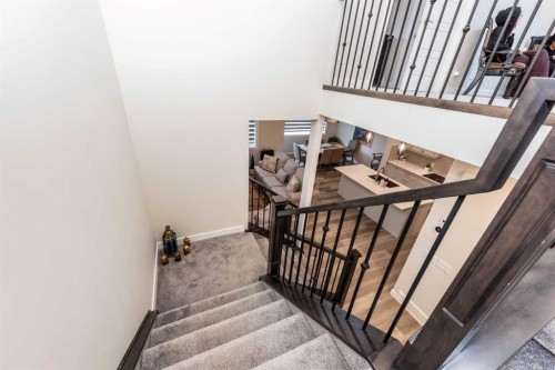 137 Edith Villas Nw, Calgary, AB - Indoor Photo Showing Other Room