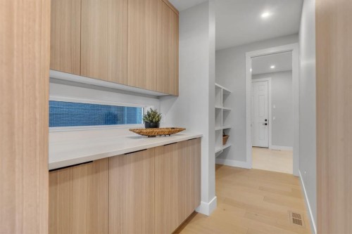 28 Spring Creek Point Sw, Calgary, AB - Indoor Photo Showing Other Room