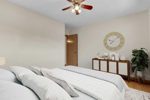 403 30 Avenue Nw, Calgary, AB - Indoor Photo Showing Bedroom