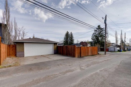 403 30 Avenue Nw, Calgary, AB - Outdoor