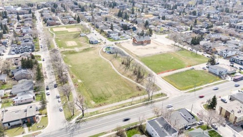 403 30 Avenue Nw, Calgary, AB - Outdoor With View