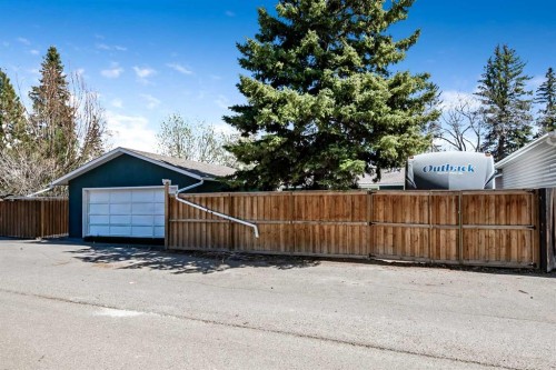 11835 Elbow Drive Sw, Calgary, AB - Outdoor