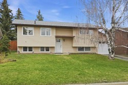 316 Edgar Avenue NWDiamond Valley, AB T0L 2A0