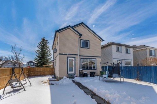 92 Taradale Drive Ne, Calgary, AB - Outdoor