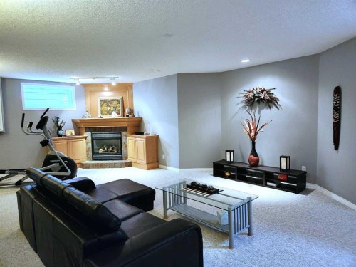 123 Schiller Crescent Nw, Calgary, AB 