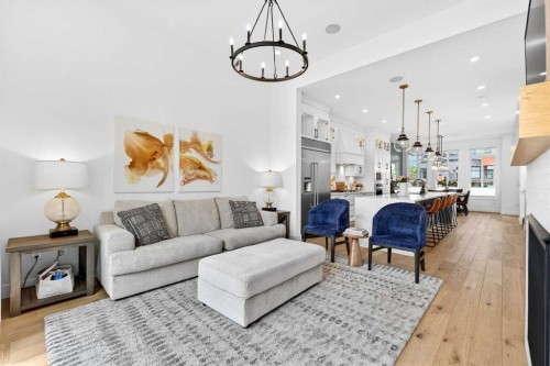 2129 27 Avenue Sw, Calgary, AB - Indoor Photo Showing Living Room