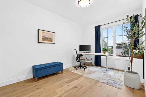2129 27 Avenue Sw, Calgary, AB - Indoor Photo Showing Office