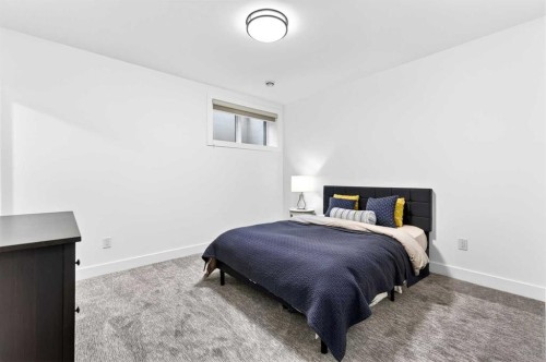 2129 27 Avenue Sw, Calgary, AB - Indoor Photo Showing Bedroom