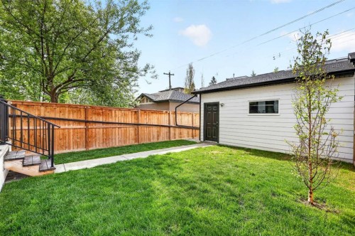2129 27 Avenue Sw, Calgary, AB - Outdoor