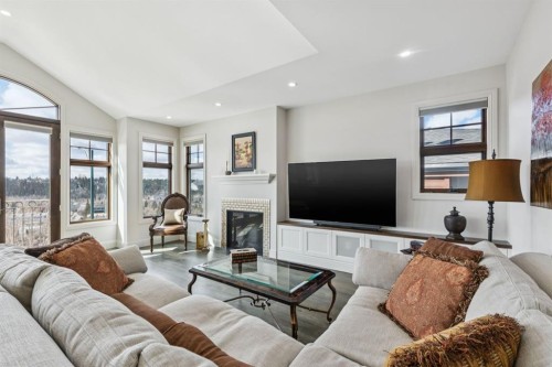 2908 Toronto Crescent Nw, Calgary, AB - Indoor Photo Showing Living Room With Fireplace
