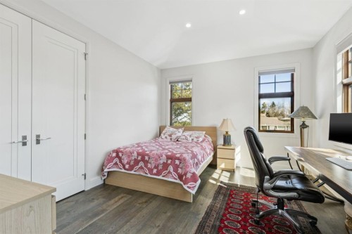 2908 Toronto Crescent Nw, Calgary, AB - Indoor