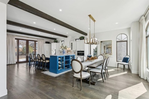 2908 Toronto Crescent Nw, Calgary, AB - Indoor Photo Showing Dining Room