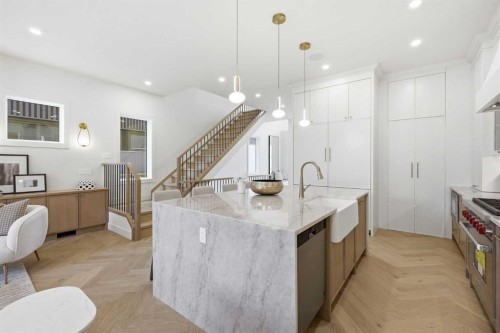 2133 29 Avenue Sw, Calgary, AB - Indoor Photo Showing Kitchen With Upgraded Kitchen