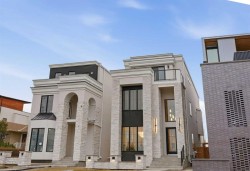 2133 29 Avenue SW Calgary, AB T2T 1N6