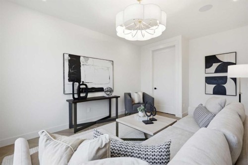2133 29 Avenue Sw, Calgary, AB - Indoor