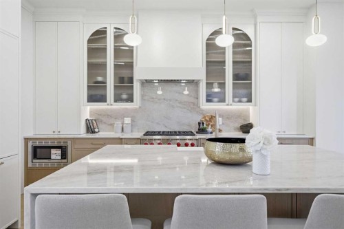 2133 29 Avenue Sw, Calgary, AB - Indoor