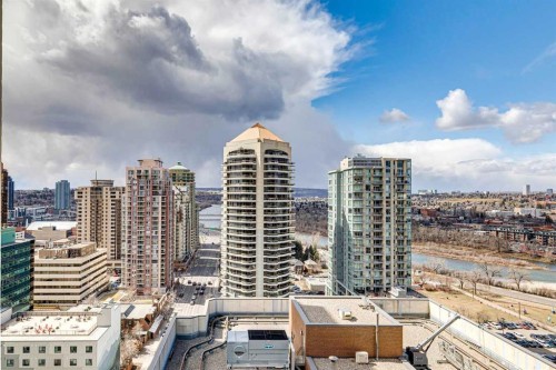 2001-930 6 Avenue Sw, Calgary, AB - Outdoor