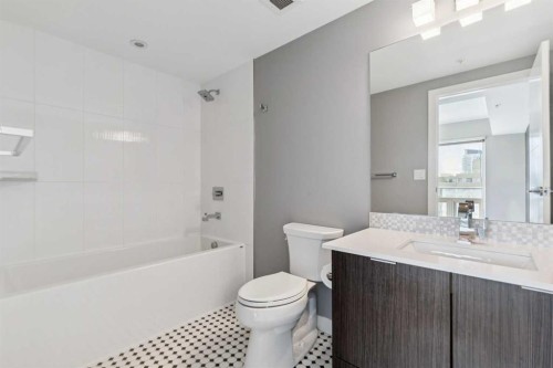 2001-930 6 Avenue Sw, Calgary, AB - Indoor Photo Showing Bathroom