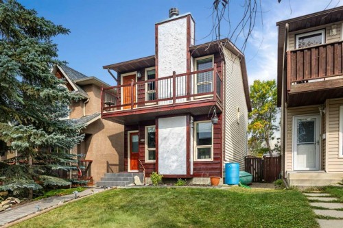 4532 Montgomery Avenue Nw, Calgary, AB - Outdoor