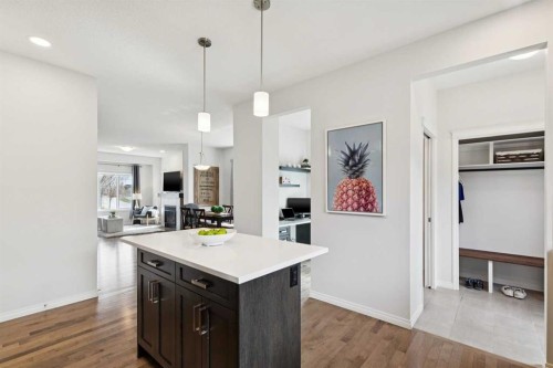 8 Walgrove Green Se, Calgary, AB - Indoor Photo Showing Kitchen